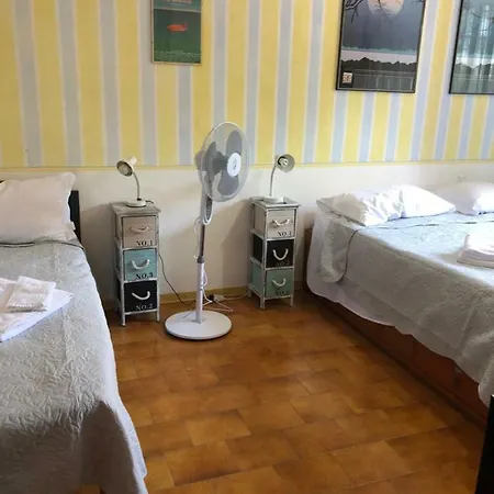 Cisano Apartment *